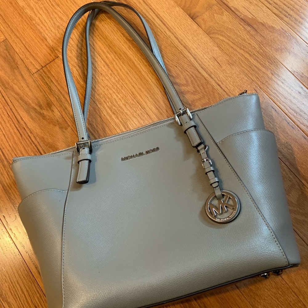 Michael Kors grey Jet Set zip top tote purse